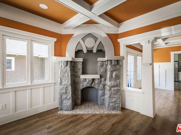 2074 W 29th Street, Los Angeles CA 90018