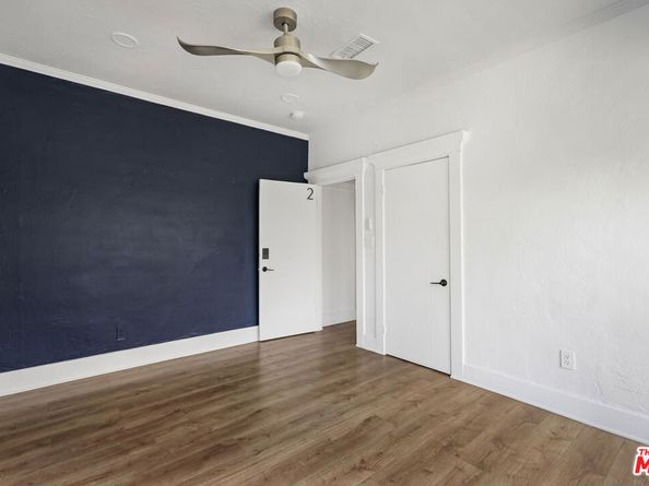 2074 W 29th Street, Los Angeles CA 90018