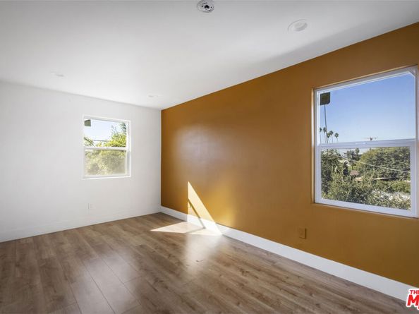 2074 W 29th Street, Los Angeles CA 90018