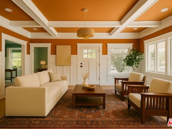 2074 W 29th Street, Los Angeles CA 90018