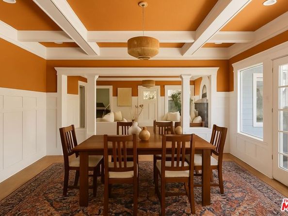 2074 W 29th Street, Los Angeles CA 90018