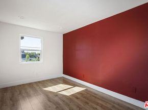 2074 W 29th Street, Los Angeles CA 90018