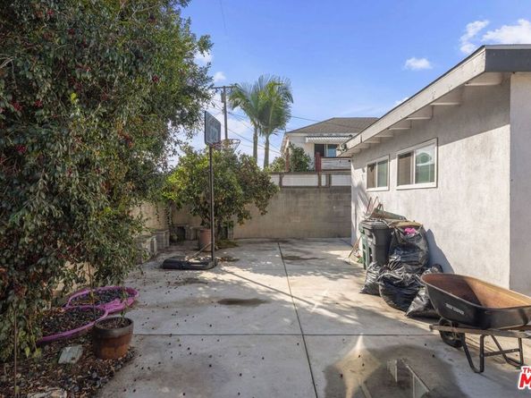 12812 Clovis Avenue, Los Angeles CA 90059