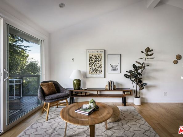 4862 Glenalbyn Drive, Los Angeles CA 90065