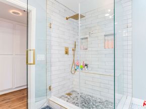 18100 Burbank Boulevard 26, Tarzana CA 91356