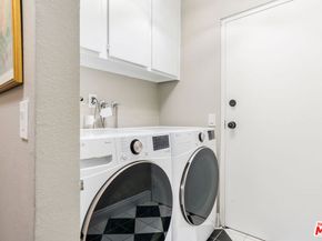 18100 Burbank Boulevard 26, Tarzana CA 91356