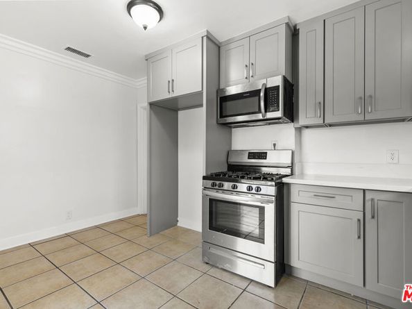 10823 Cantara Street, Sun Valley CA 91352