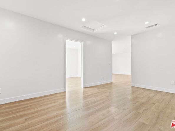 10823 Cantara Street, Sun Valley CA 91352