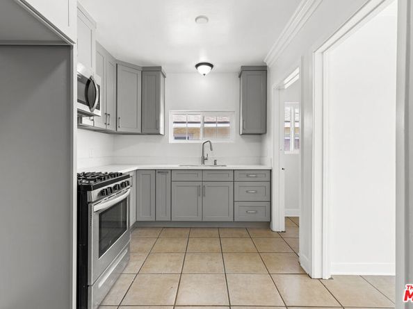 10823 Cantara Street, Sun Valley CA 91352