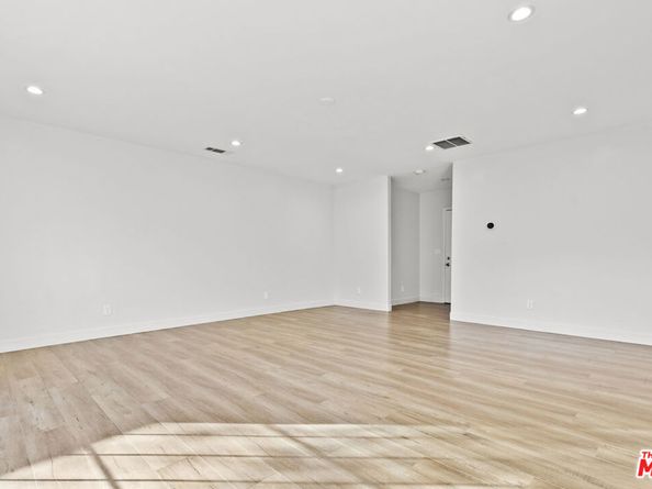 10823 Cantara Street, Sun Valley CA 91352