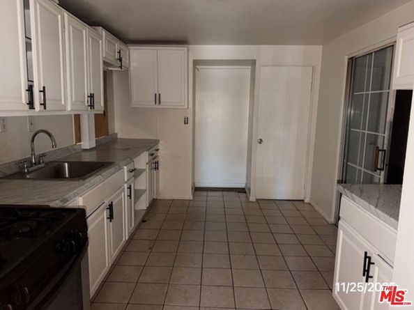 1740 S Rimpau Boulevard, Los Angeles CA 90019