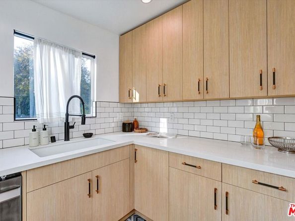 2100 Whitmore Avenue, Los Angeles CA 90039