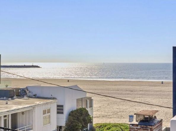 17 Privateer Street, Marina Del Rey CA 90292
