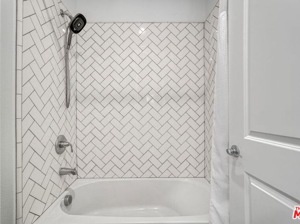 20629 W Chestnut Circle, Porter Ranch CA 91326