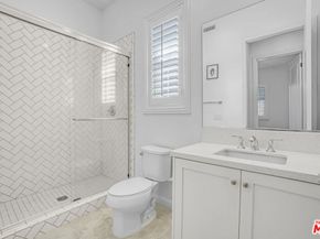 20629 W Chestnut Circle, Porter Ranch CA 91326