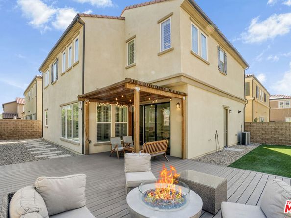 20629 W Chestnut Circle, Porter Ranch CA 91326