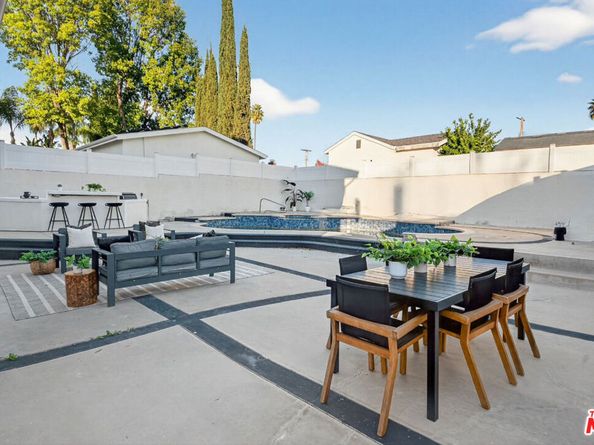 5514 Sylvia Avenue, Tarzana CA 91356
