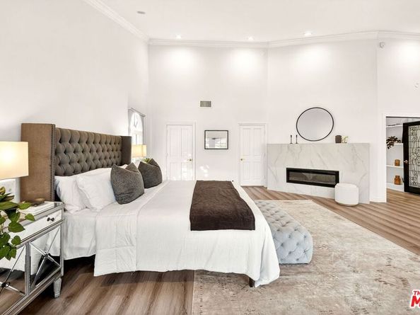 5514 Sylvia Avenue, Tarzana CA 91356