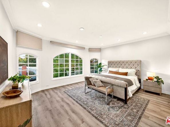 5514 Sylvia Avenue, Tarzana CA 91356