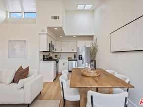 164 W 220th Street 10, Carson CA 90745