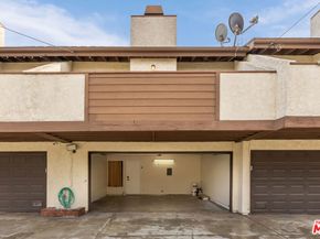 164 W 220th Street 10, Carson CA 90745