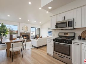 164 W 220th Street 10, Carson CA 90745