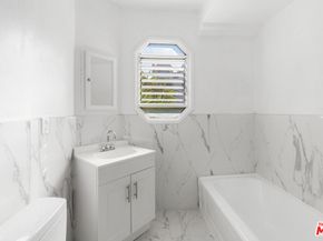 1527 S Bedford Street, Los Angeles CA 90035