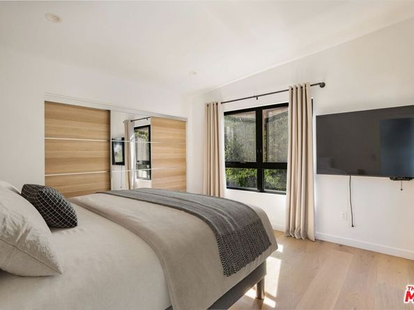 14664 Valley Vista Boulevard, Sherman Oaks CA 91403