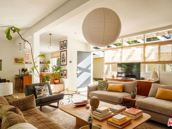 3376 Mandeville Canyon Road, Los Angeles CA 90049
