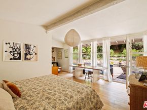 3376 Mandeville Canyon Road, Los Angeles CA 90049