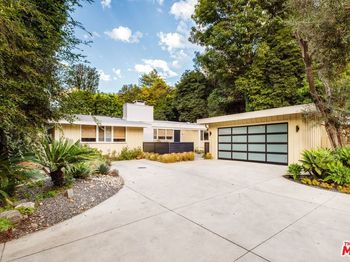3376 Mandeville Canyon Road