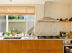 3376 Mandeville Canyon Road, Los Angeles CA 90049