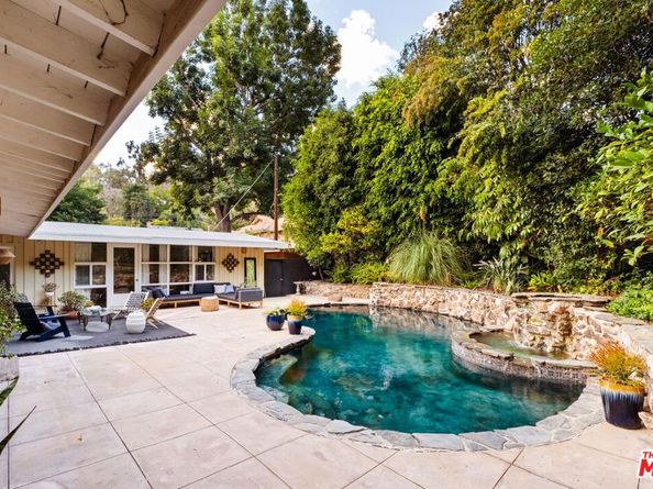 3376 Mandeville Canyon Road, Los Angeles CA 90049