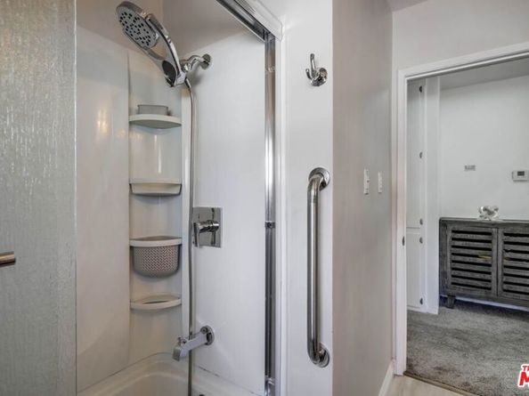 1060 E 45th Way, Long Beach CA 90807