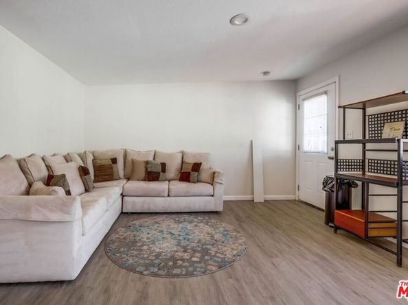 1060 E 45th Way, Long Beach CA 90807