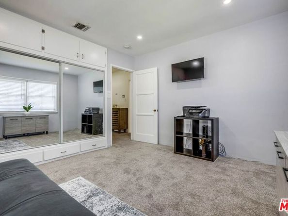 1060 E 45th Way, Long Beach CA 90807