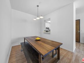 533 S St Andrews Place 420, Los Angeles CA 90020