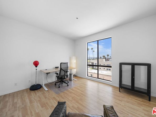 533 S St Andrews Place 420, Los Angeles CA 90020