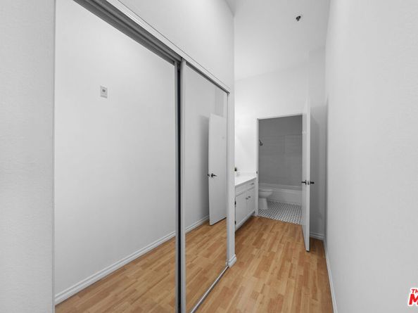 533 S St Andrews Place 420, Los Angeles CA 90020