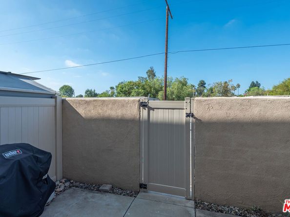 6221 Morse Avenue, North Hollywood CA 91606
