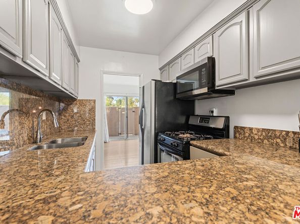 6221 Morse Avenue, North Hollywood CA 91606