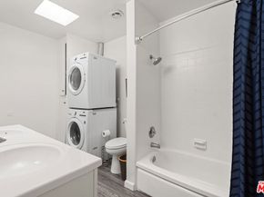 6221 Morse Avenue, North Hollywood CA 91606