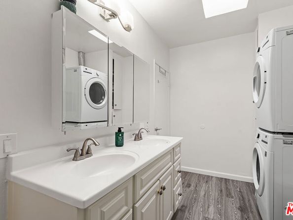 6221 Morse Avenue, North Hollywood CA 91606