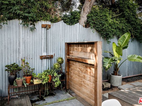 1104 NOWITA Place, Venice CA 90291