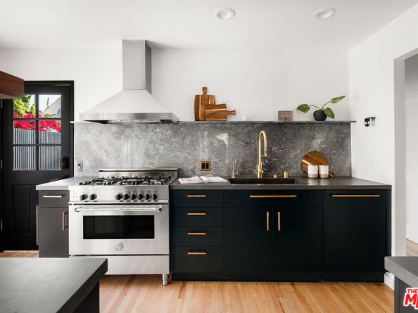 1104 NOWITA Place, Venice CA 90291