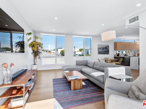 838 N Mccadden Place, Los Angeles CA 90038