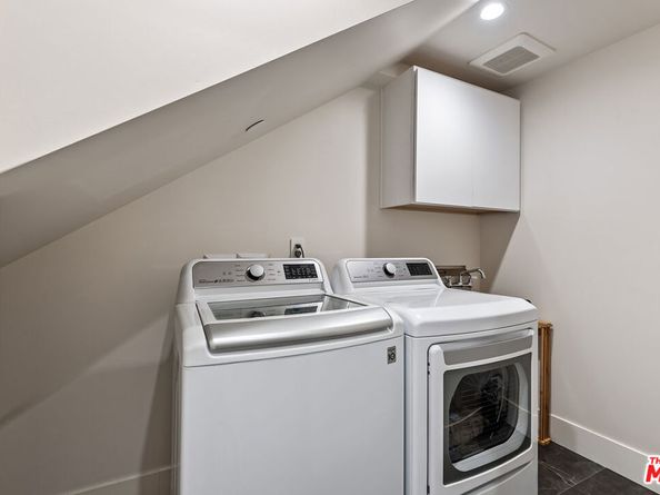 838 N Mccadden Place, Los Angeles CA 90038
