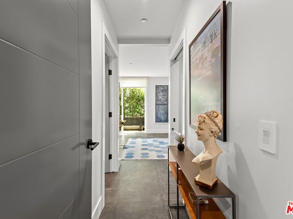 838 N Mccadden Place, Los Angeles CA 90038