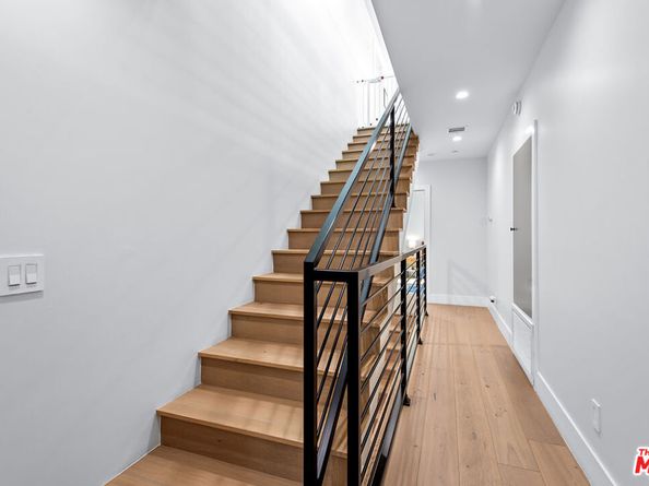 838 N Mccadden Place, Los Angeles CA 90038