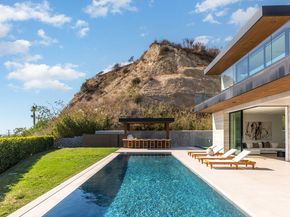 23917 Malibu Road, Malibu CA 90265